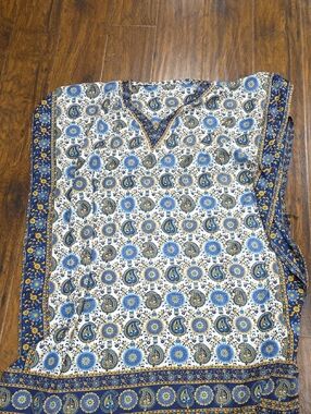 Boho Paisley Blue and White V-Neck Tunic